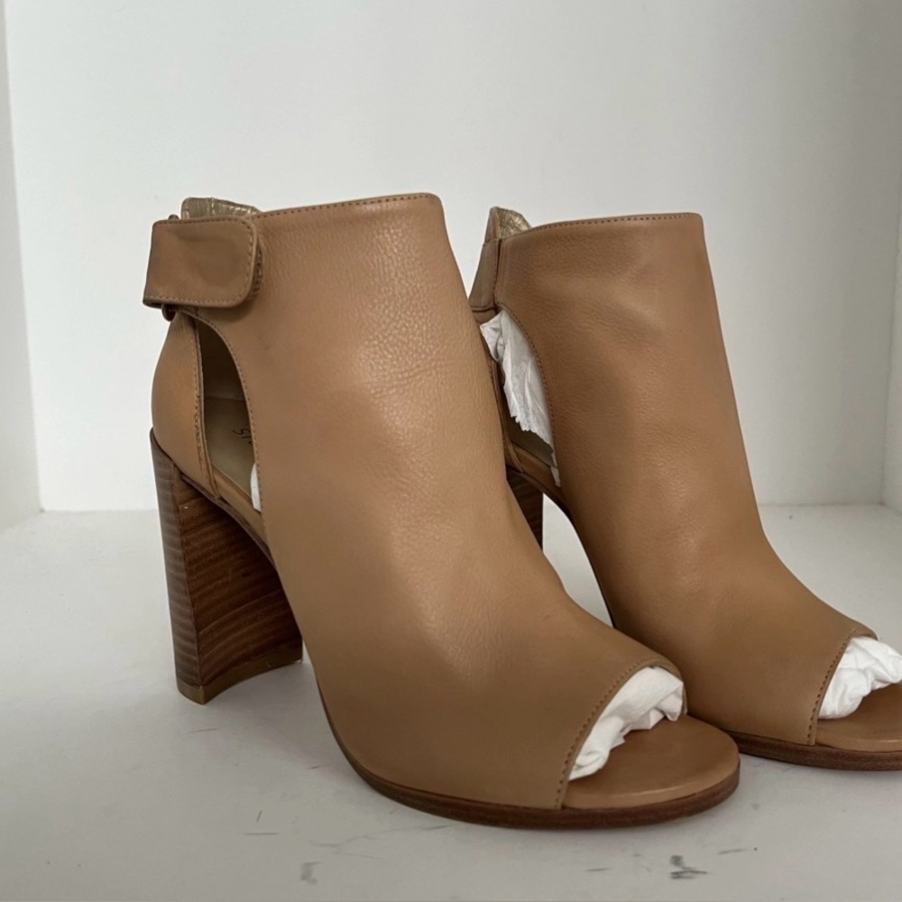 Stuart Weitzman  Tan Peep-Toe Ankle Boots
